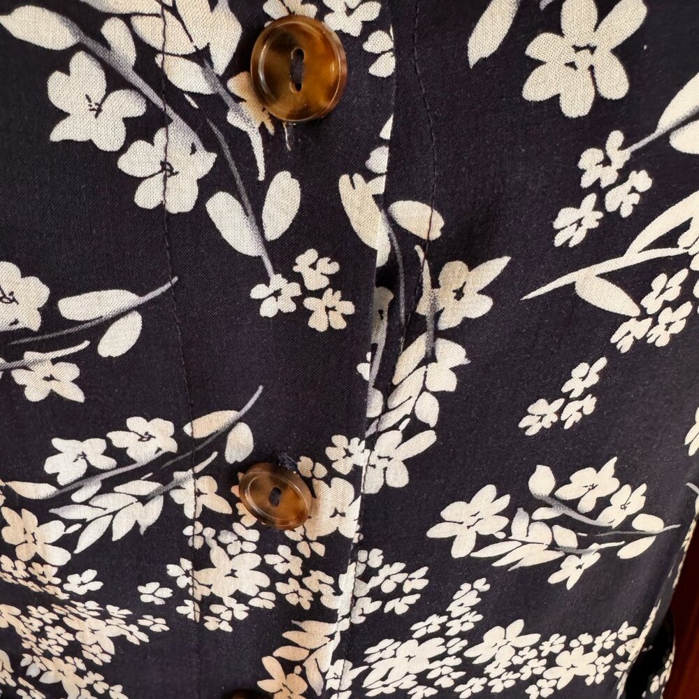 Calvin Klein Button-Up Navy/White Floral Shirt Dress w/waist tie, Sz 12, EUC - Picture 5 of 15